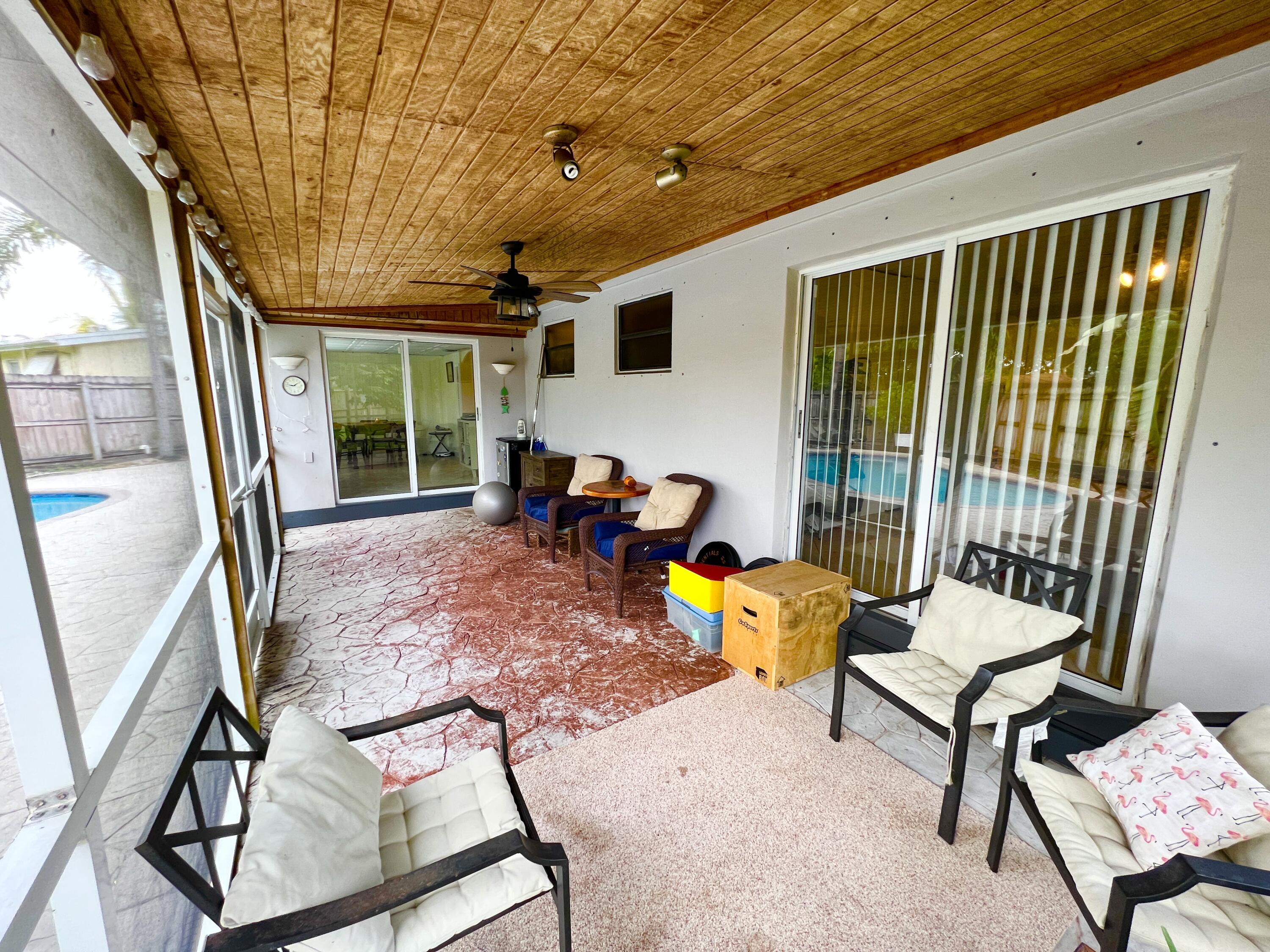 1661 SW 36th Terrace