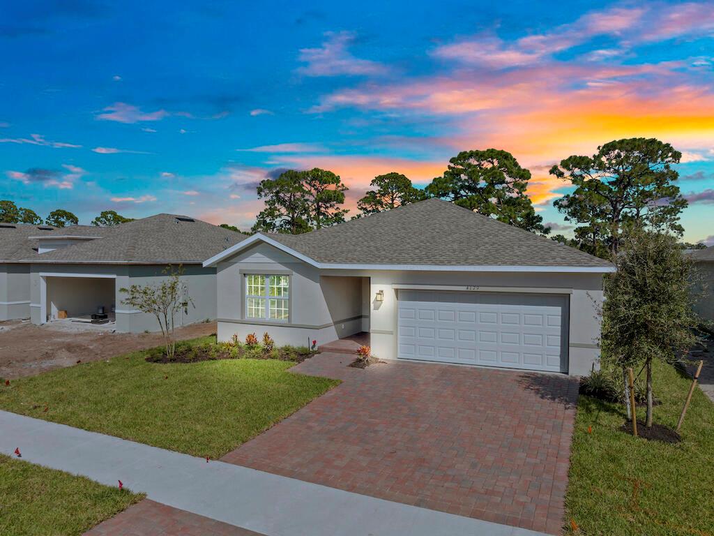 Brand new house looking for new owners to make it a Home! Beautiful countertops that compliment the light gray cabinets, Big backyard and amazing new community with a beautiful clubhouse and pool. Minutes to the Beach for you to enjoy Florida in full!  Best part you don't have to wait for it to be built!!!