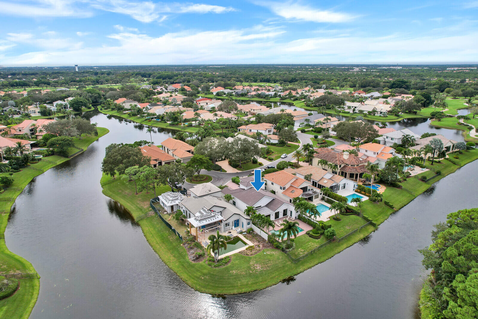 STUNNING, COMPLETELY RENOVATED PATIO  HOME WITH SERENE LAKE VIEWS, SITUATED ON A QUIET CUL DE SAC. MOVE RIGHT IN!