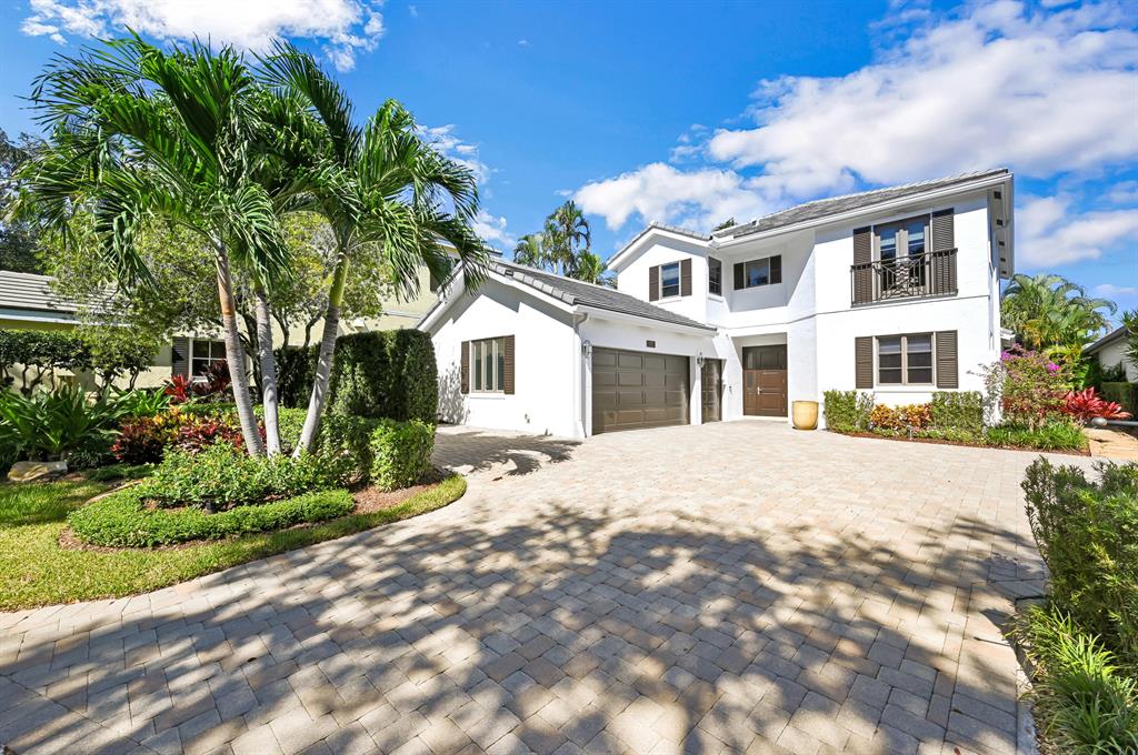 3811 Le Pont Way, Palm Beach Gardens, FL 33410