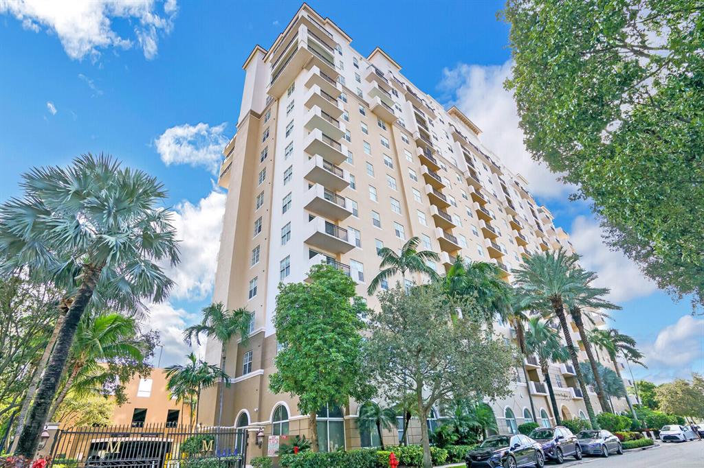 Welcome to your new home! This 1BR/1BA condo boasts beautifully updated flooring, kitchen, bathroom, and a city view! The unit comes with full size washer and dryer as well as stainless steel appliances in the kitchen. This is the perfect place to call home with it's close proximity to all that Downtown West Palm Beach has to offer in dining and entertainment as well as being close to all major highways and the Brightline! Building amenities include 24hr manned front desk, gym, business room, sauna, grills, billiards tables, electric vehicle charging stations, pool and hot tub!