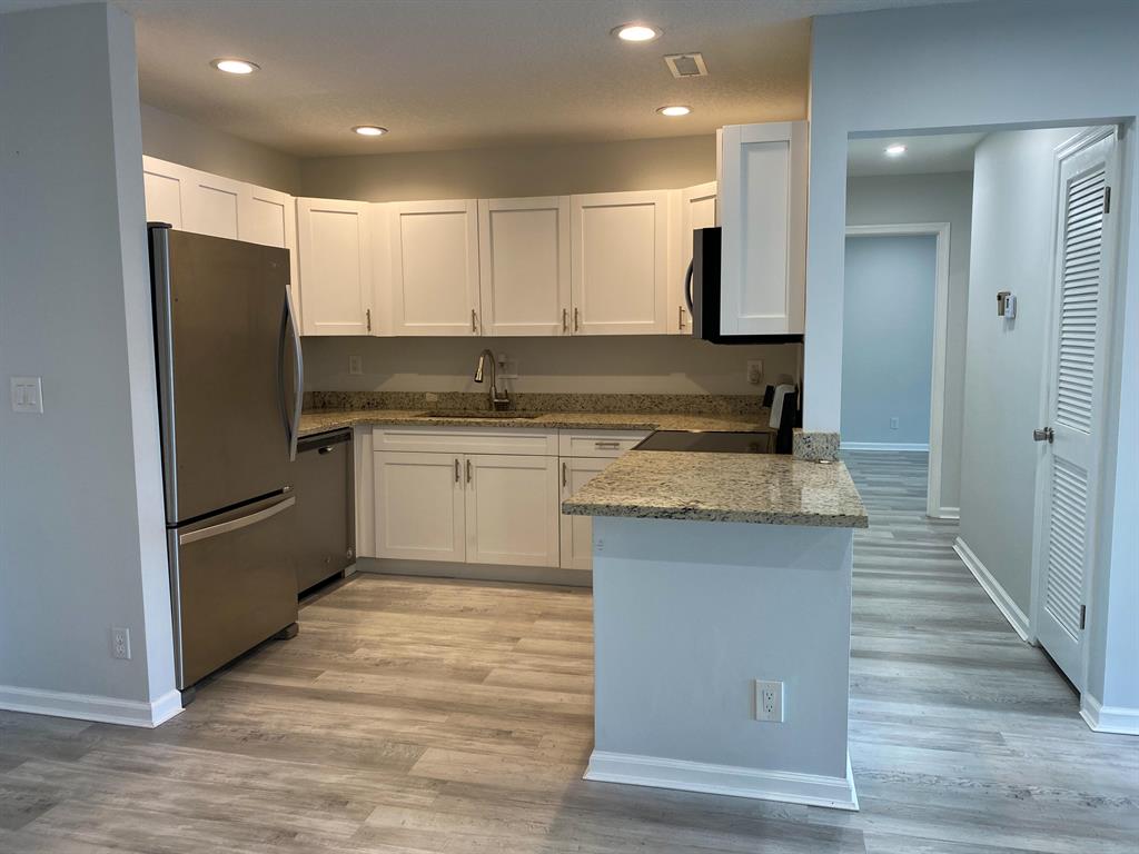 6231 Bay Club Drive 4