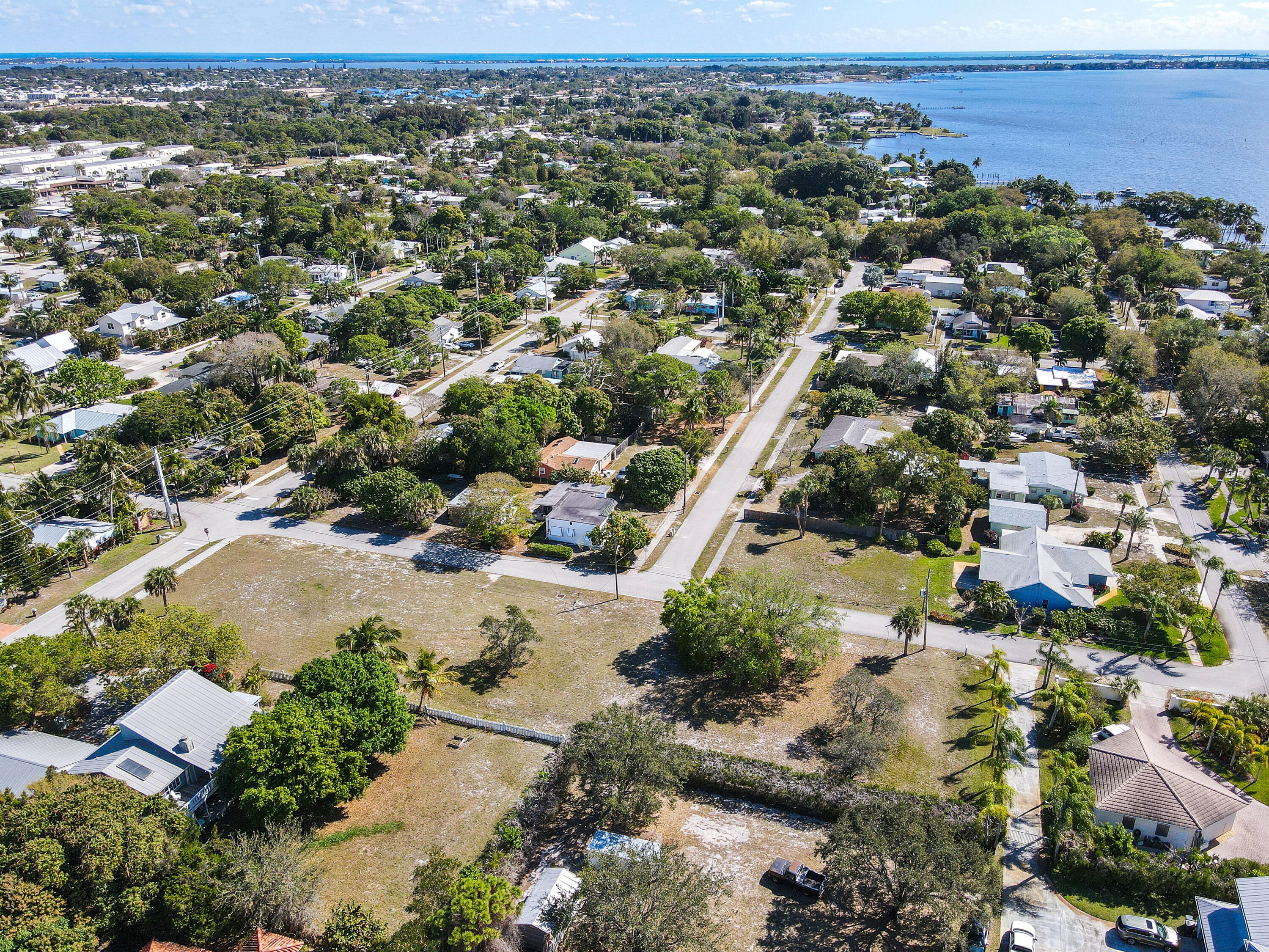 906 NE Sumner Avenue