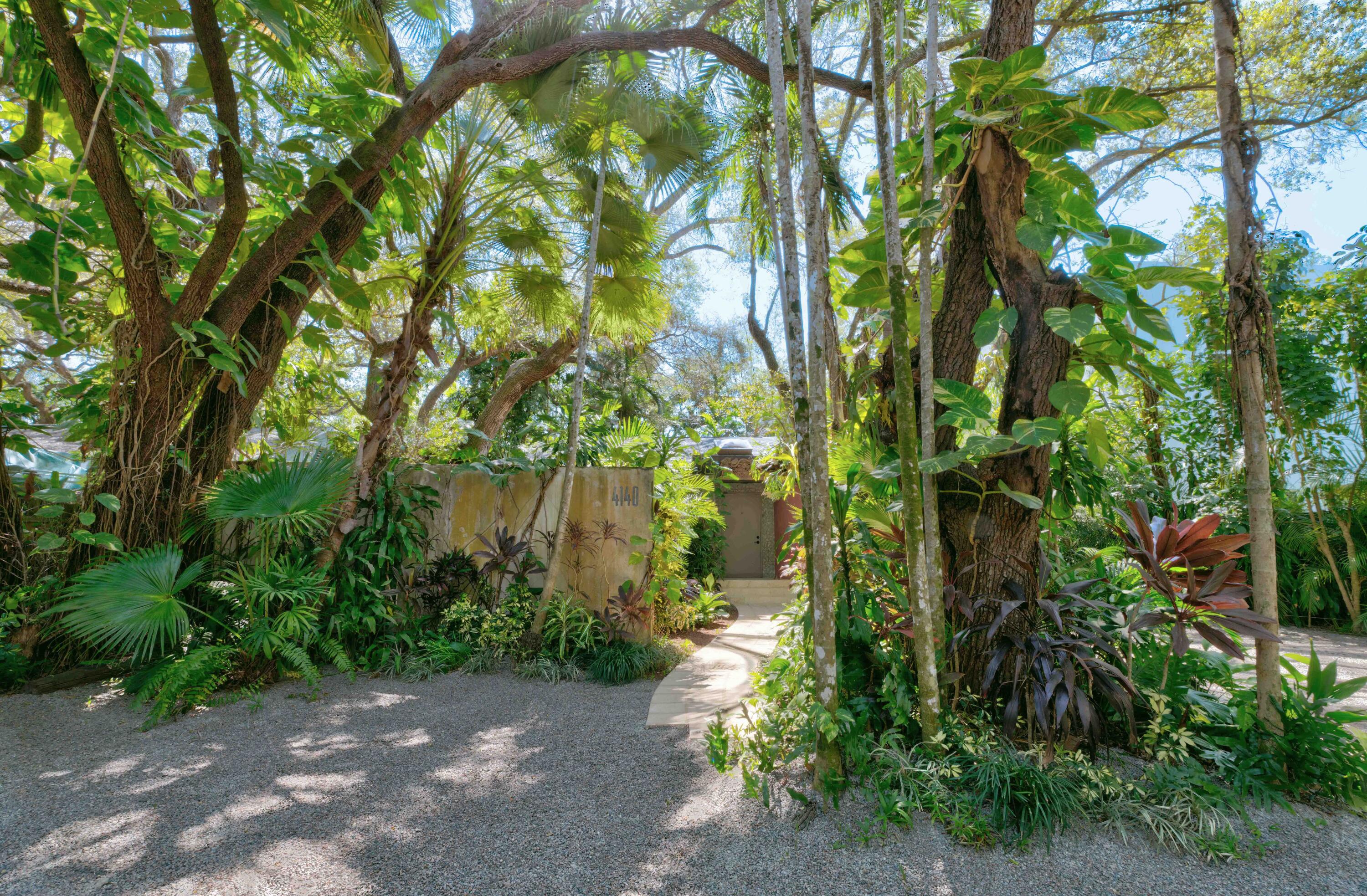 4140 Lybyer Avenue, Coconut Grove, FL 33133
