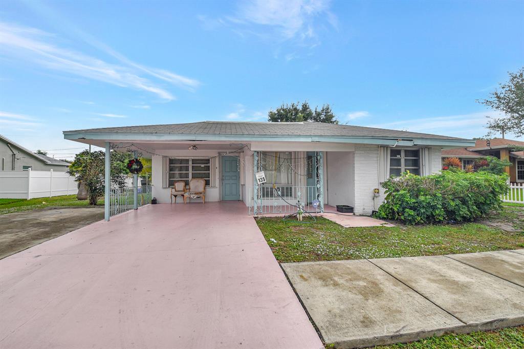 135 SW 5th Avenue, Delray Beach, FL 33444