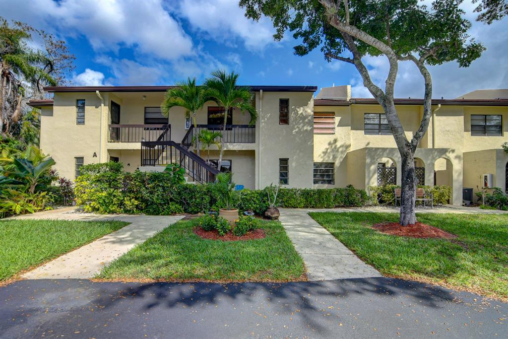 8460 Casa Del Lago C, Boca Raton, FL 33433