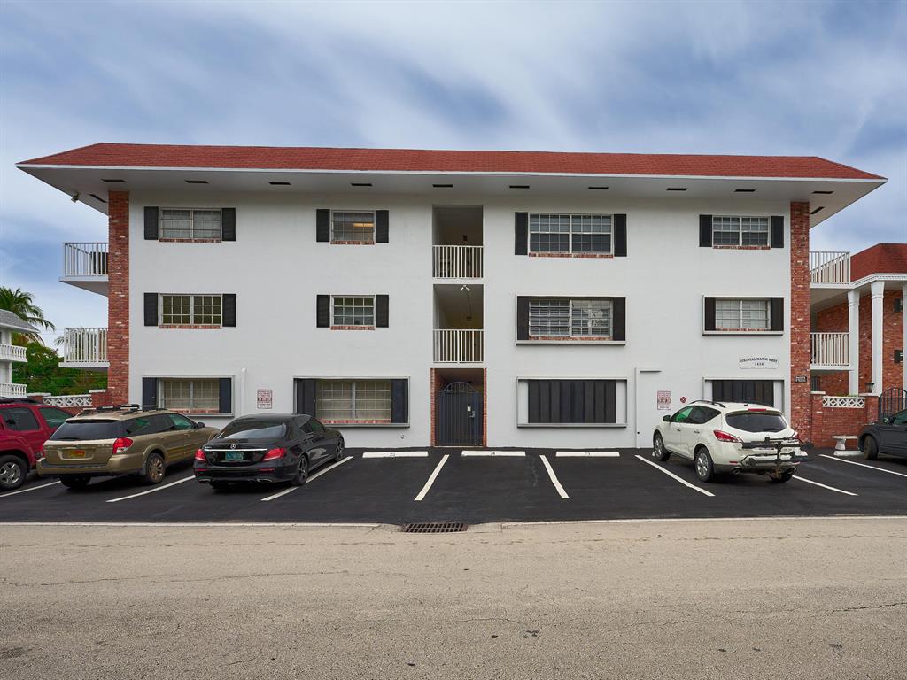 2424 NE 9th Street 302, Fort Lauderdale, FL 33304
