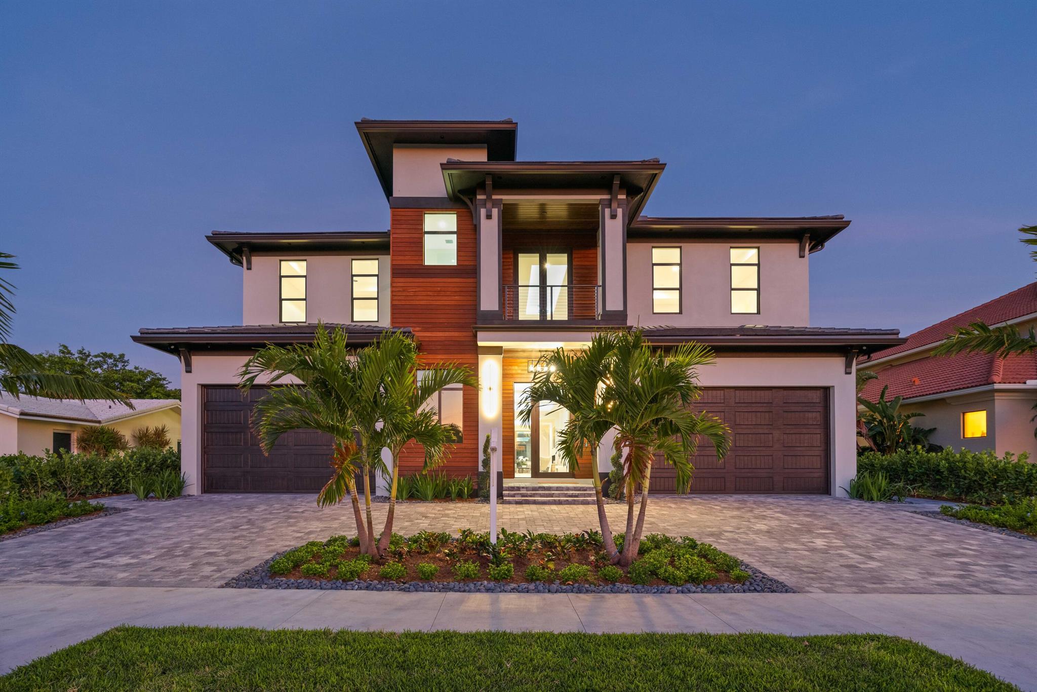 736 Lagoon Drive, North Palm Beach, FL 