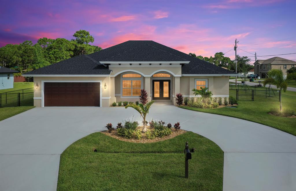 6182 NW E Deville Circle, Port Saint Lucie, FL 34986