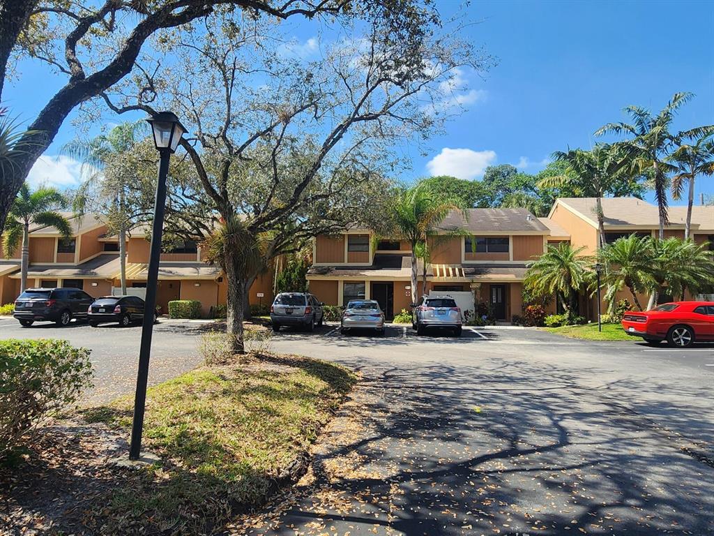 2031 NW 45th Avenue, Coconut Creek, FL 33066