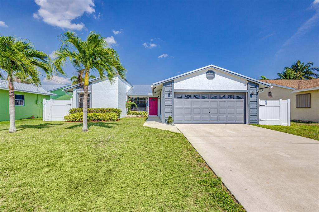 Welcome to this charming single family home located in the desirable Jupiter Heights neighborhood. This lovely home boasts a brand new metal roof, installed in 2022, providing not only a fresh appearance but also added durability and energy efficiency. Located in a quiet neighborhood with no HOA.This property is conveniently located near shops, restaurants, and entertainment, making it the perfect place to call home!