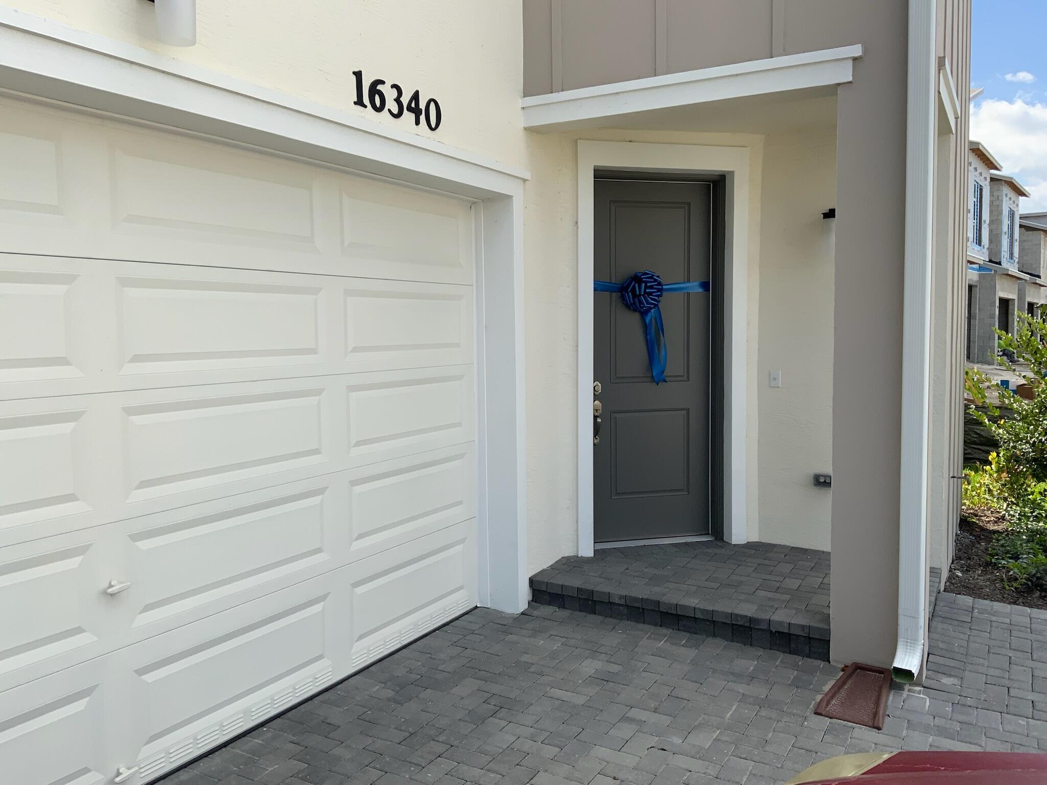 16340  Oakview Drive