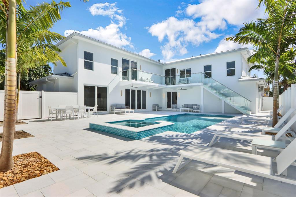 115 Cascade Lane 1, Palm Beach Shores, FL 33404