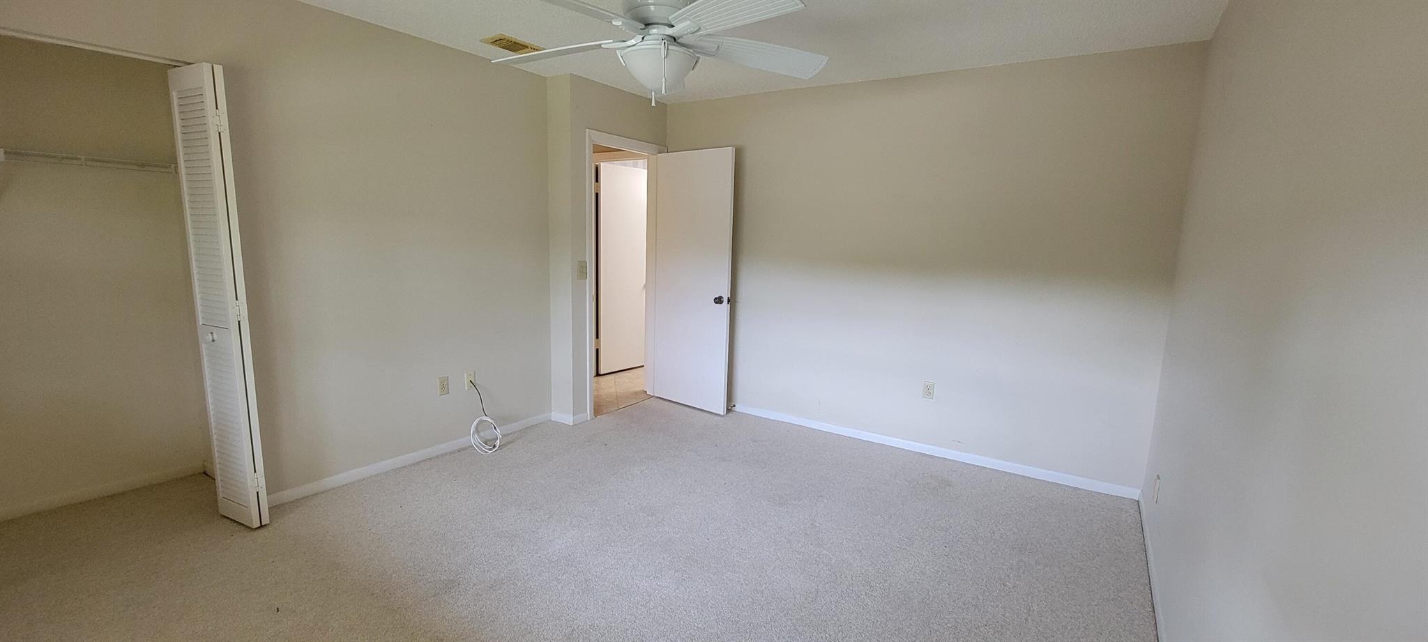 Photo 10 of home located at 47 Stratford Lane F, Boynton Beach FL