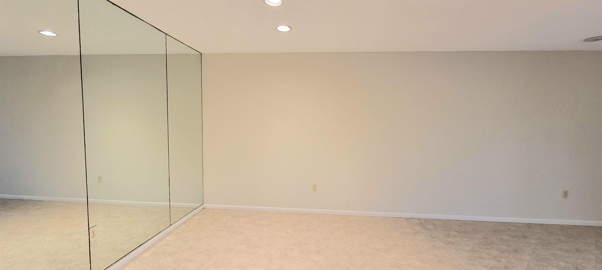 Photo 7 of home located at 47 Stratford Lane F, Boynton Beach FL