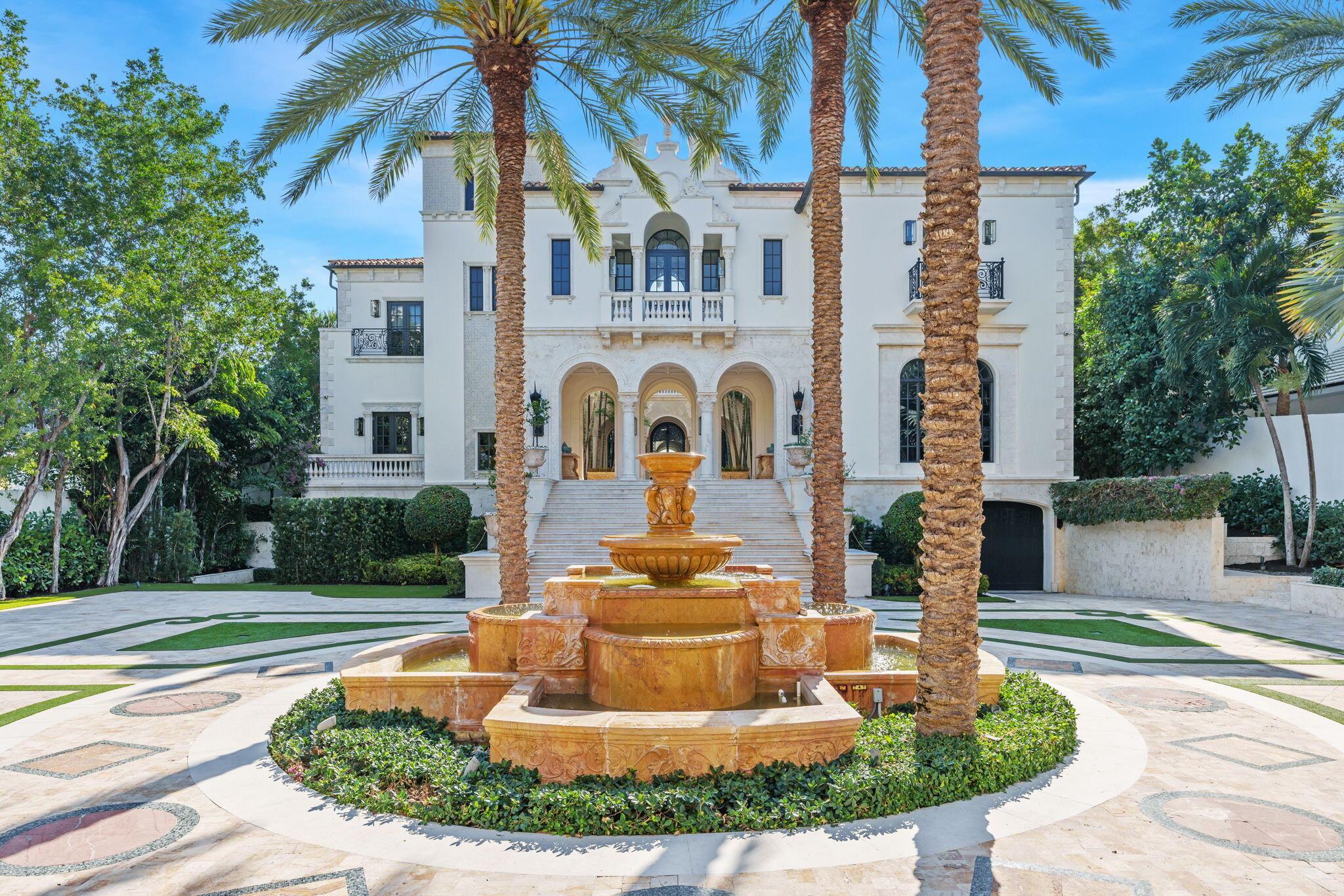 Photo 6 of home located at 2325 S Ocean Boulevard, Delray Beach FL
