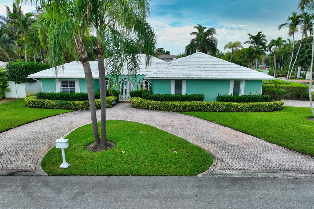 700 Valencia Drive, Boca Raton, FL 33432