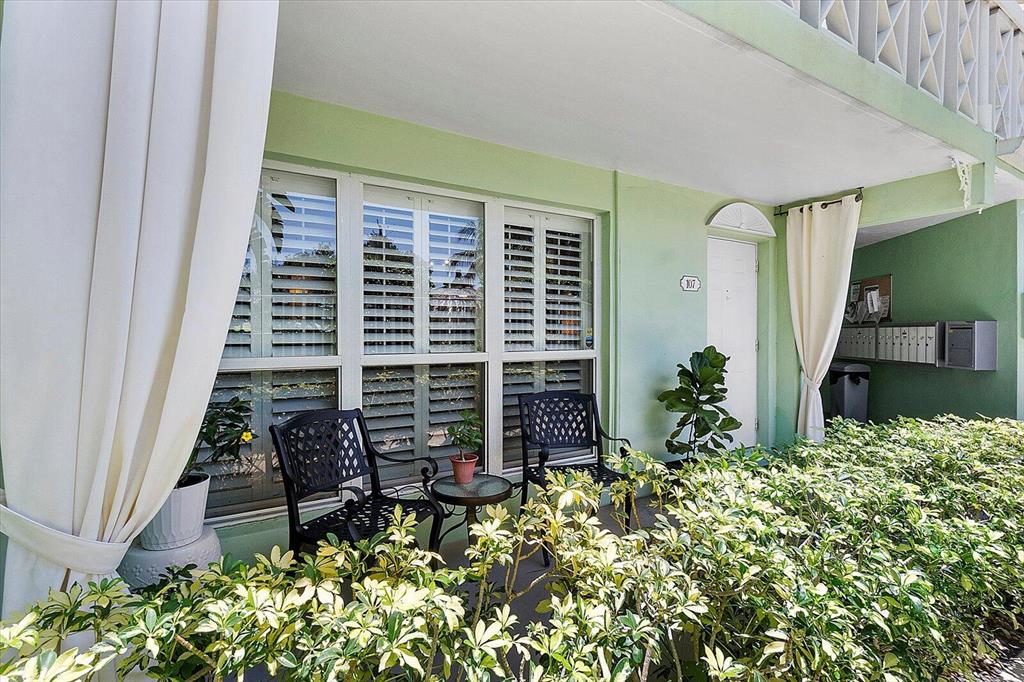 2124 NE 5th Avenue 107, Wilton Manors, FL 33305