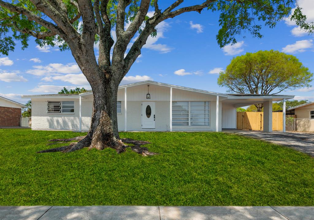 COMPLETELY RENOVATED INSIDE AND OUTEVERYTHING IS BRAND NEW MUST BE SEEN TO BE APPRECIATED NO SENSE TALKING ABOUT IT TAKE YOUR BUYER TO LOOK AT IT IMMEDIATELY WON'T LAST! LARGE FENCED YARD BIG ENOUGH FOR A POOL WITH OUTSIDE SHOWER. LOCATION SPEAKS FOR ITSELF. NEW ROOF, DOUBLE DRIVEWAY, BEAUTIFULY LANDSCAPED, AND THREE FULL NEW BATHS. BRING YOUR CHECK BOOK! ALSO; FIFTH ROOM COULD BE USED FOR OFFICE OR DEN