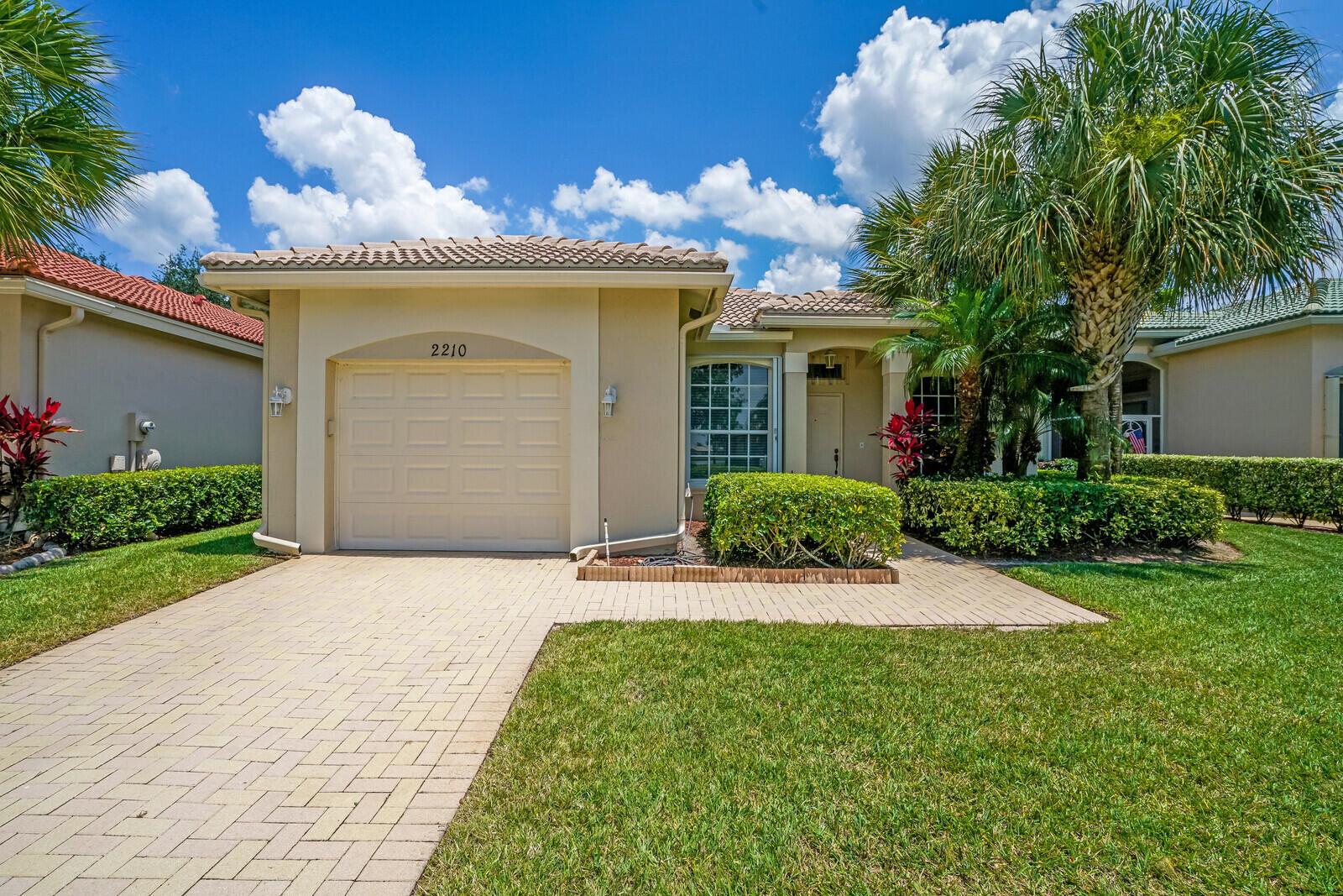 2210 Sapphire Circle, West Palm Beach, FL 33411