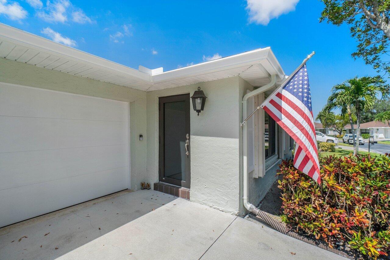 9810 Pecan Tree Drive B, Boynton Beach, FL 33436