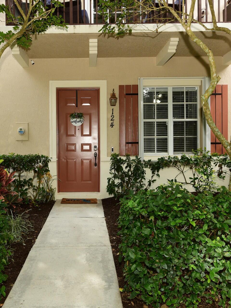 Perfectly situated corner townhome with 3 bedrooms & large room that could be 4th bedroom or an office/den, 3.1 baths. Almost 2000 sqft under air, 2 car garage & 2 balconies for you to enjoy. Inside, find the spacious open concept kitchen w/granite countertops, stainless steel appliances (fridge was updated since photos were taken) wooden cabinets & beautiful engineered hardwood floors throughout. Large primary bedroom with an en-suite bathroom w/dual sinks, separate bathtub & shower. Head outside to the community pool w/playground for your outdoor entertainment needs. But even better - you're right in the heart of Jupiter, in Abacoa! Close to entertainment, restaurants, A rated schools & only a few miles from some of the best beaches in Florida. Full hurricane protection.