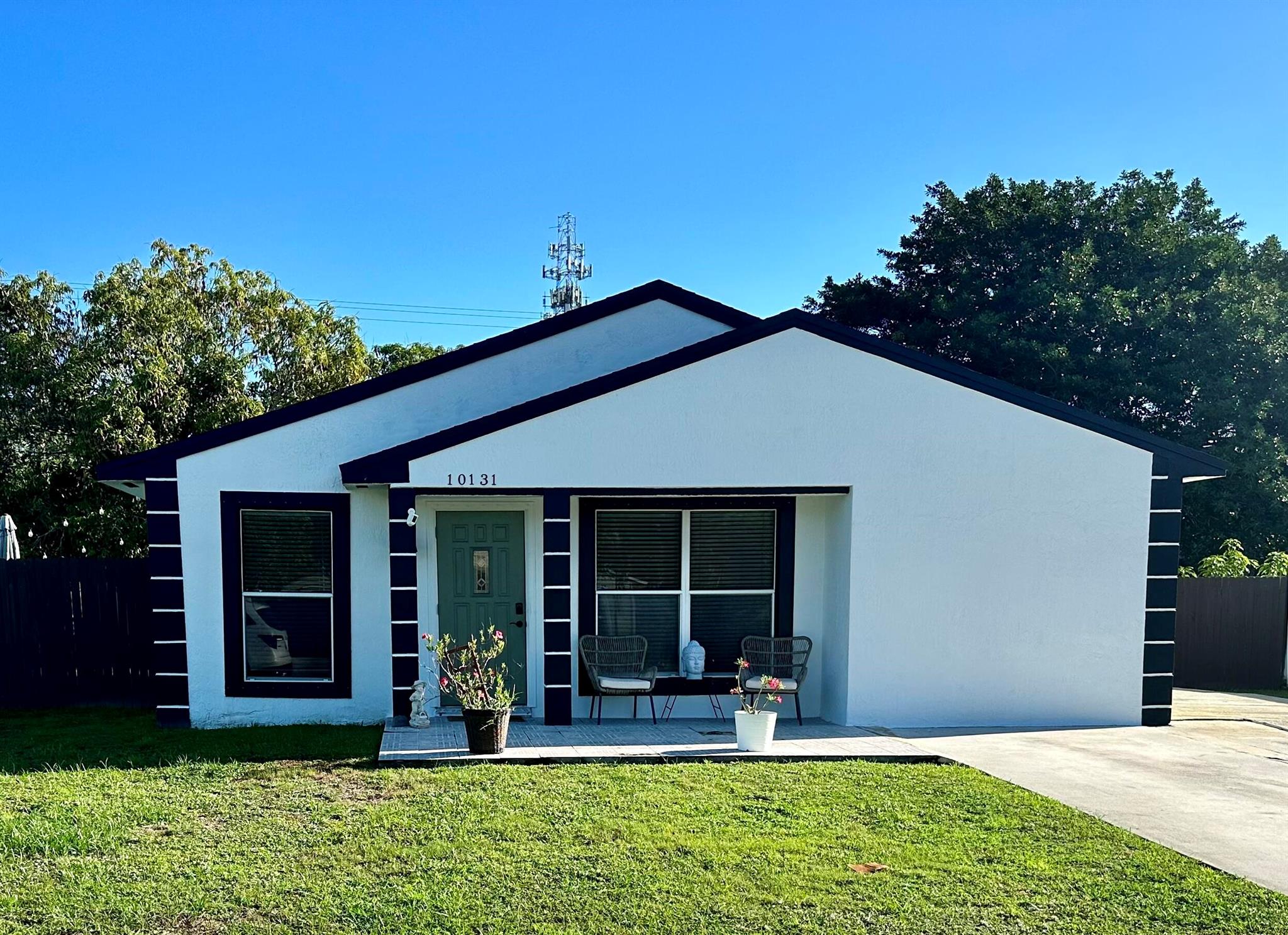 10131 Mikado Lane, Royal Palm Beach, FL 33411