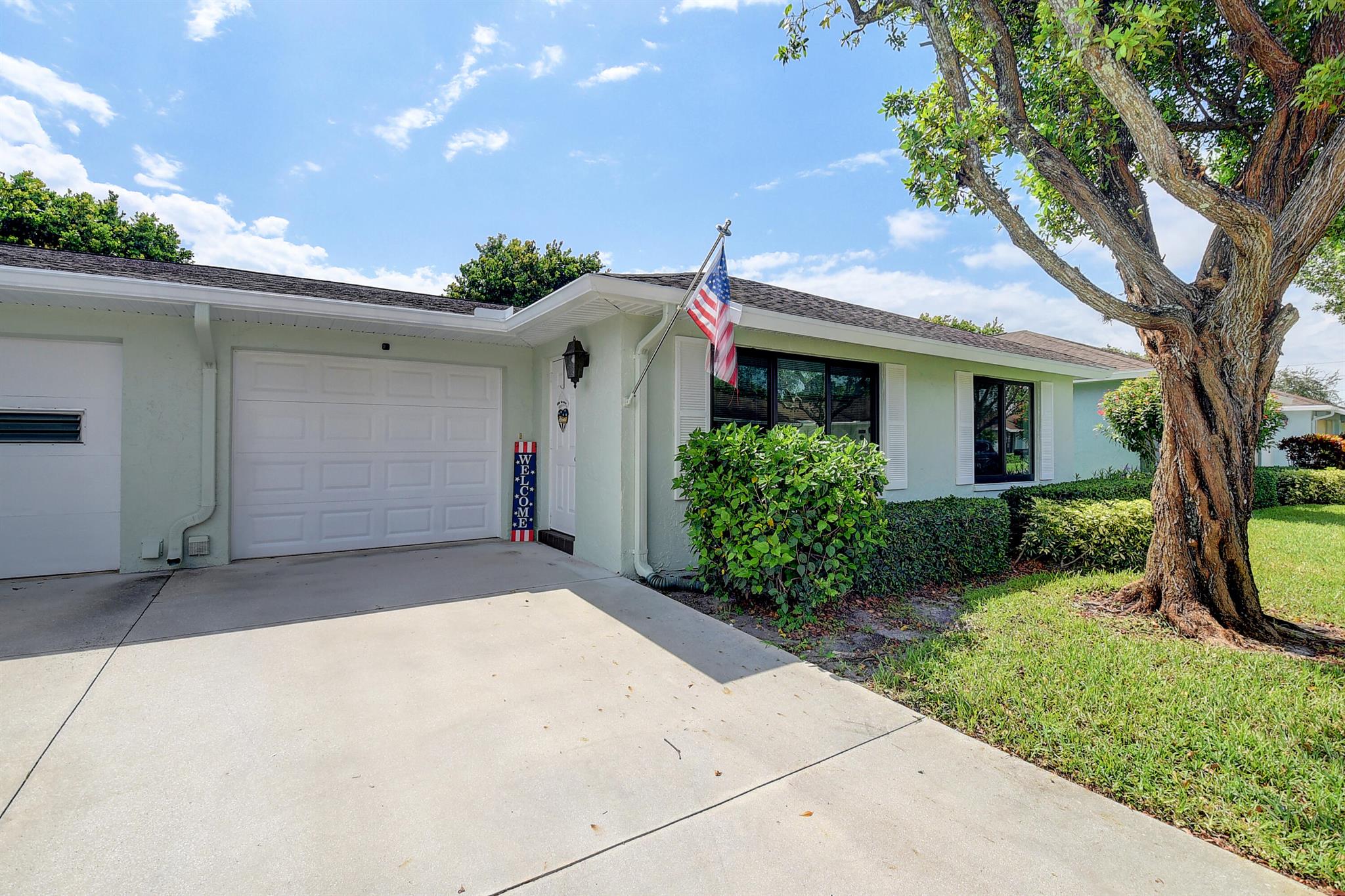Located within the Bent Tree Villas East 55+ community in the heart of Boynton Beach. This 2/2 villa is beautifully upgraded and move in ready. Fresh Exterior and Interior Paint (2023), New Flooring (2023), Kitchen upgraded (2022), Master Bathroom upgraded (2022), Impact Windows and Sliding Doors (2021), Interior Garage Door Replaced (2021), Ceiling Fans (2021), A/C (2019), Impact Garage Door (2018), Water Heater (2014). Dining Room furniture, Patio furniture, and Kitchen table set included. Association includes cable, water, lawn care, roofs, exterior paint, community pool, club house, and amenities. No pets allowed except ESA or service animals. Close distance to shopping, dining, entertainment, I-95, the turnpike, and the beach.