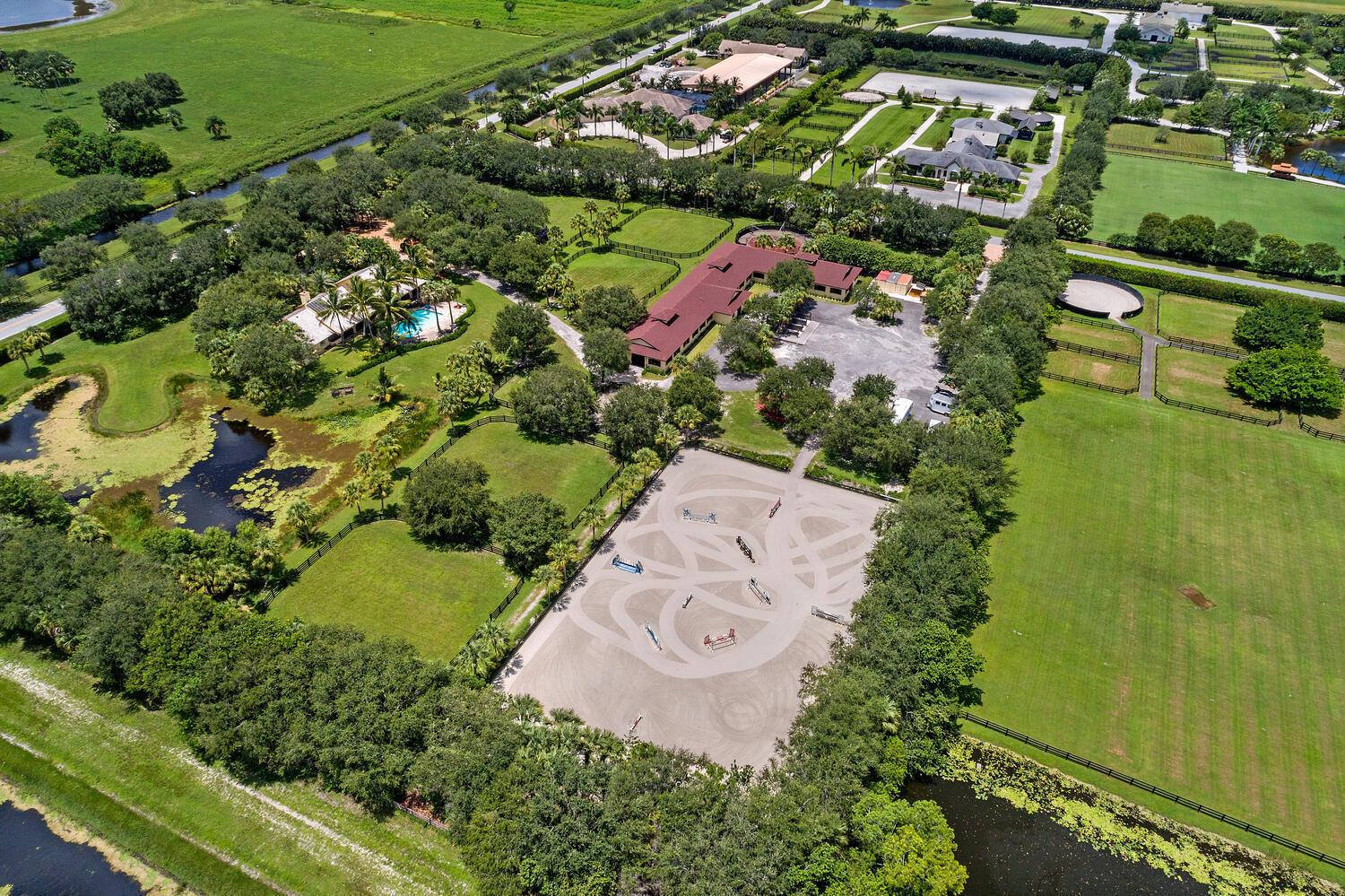 4980 Stables Way, Wellington, FL 