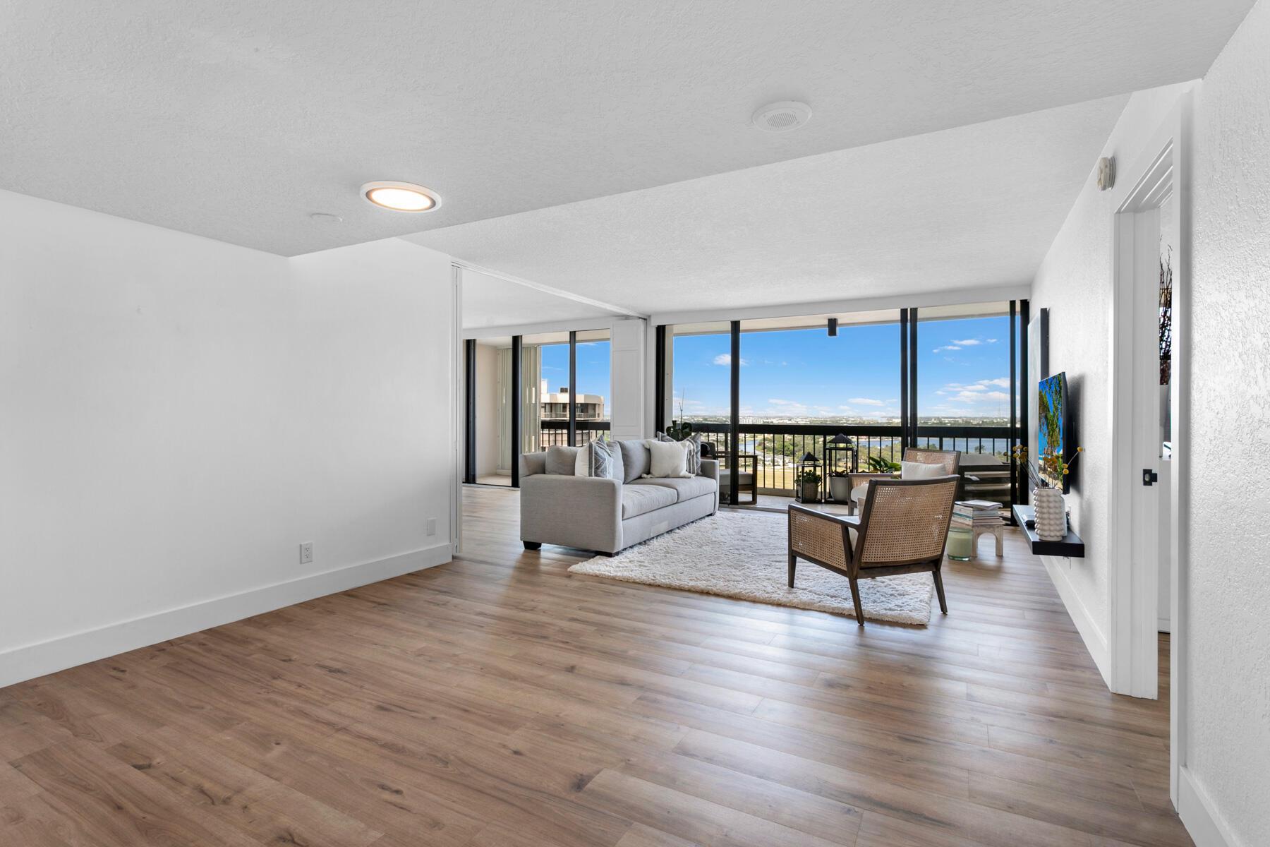 Photo 6 of home located at 2425 Presidential Way 2002, West Palm Beach FL