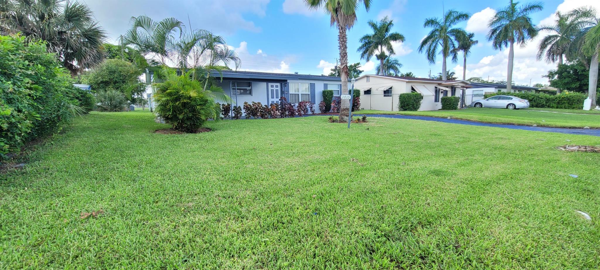 1615 W 31st Street, Riviera Beach, FL 