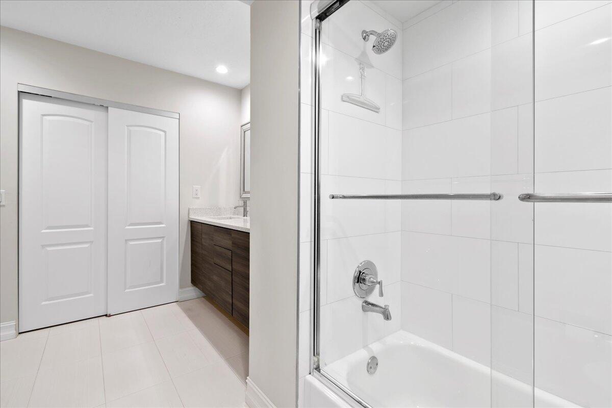 Photo 19 of home located at 21719 Arriba Real 26-J, Boca Raton FL