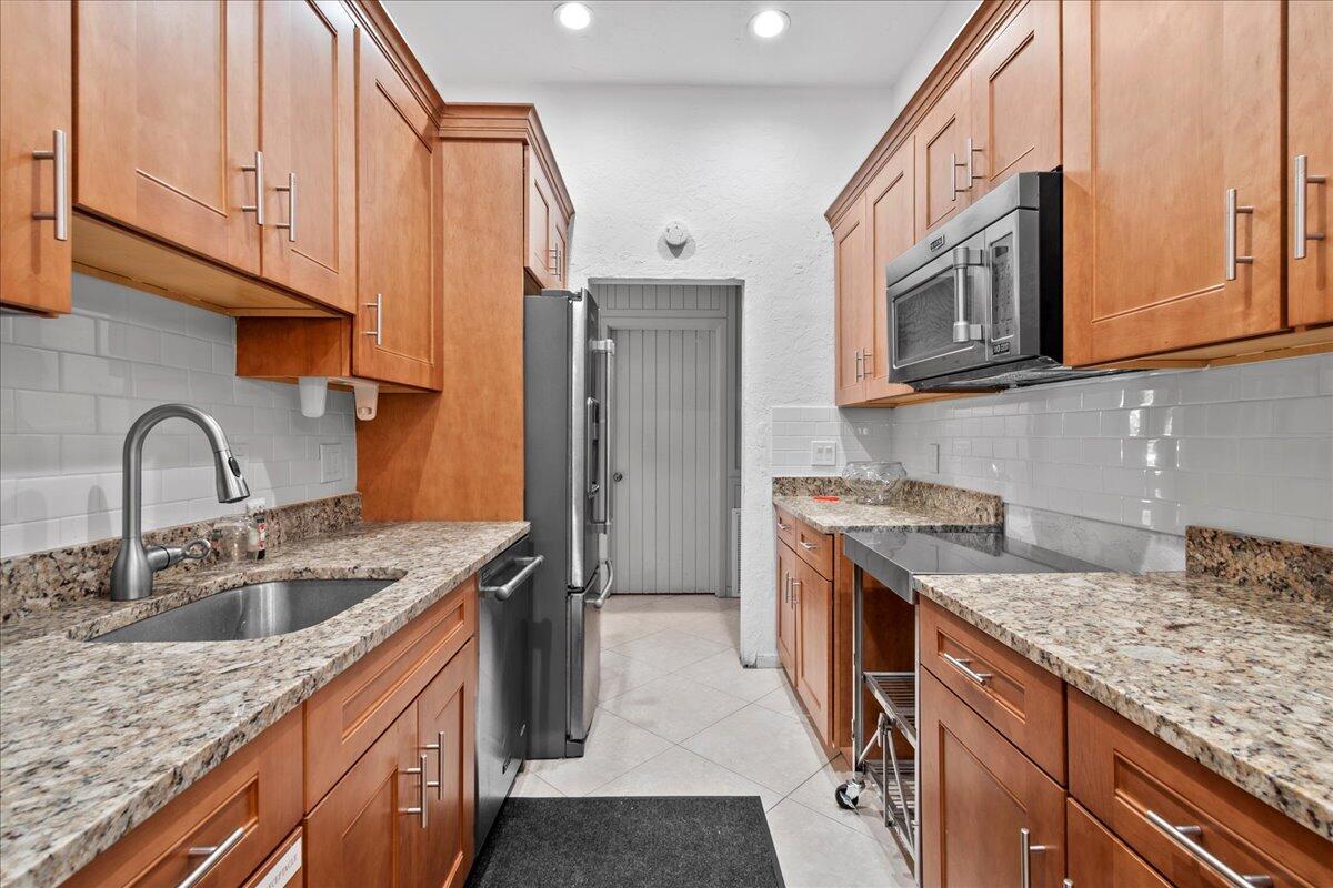 Photo 24 of home located at 21719 Arriba Real 26-J, Boca Raton FL