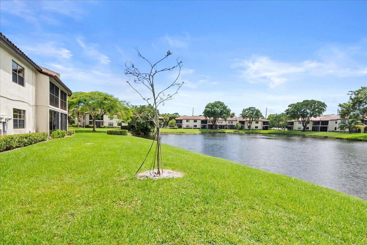 Photo 3 of home located at 21719 Arriba Real 26-J, Boca Raton FL
