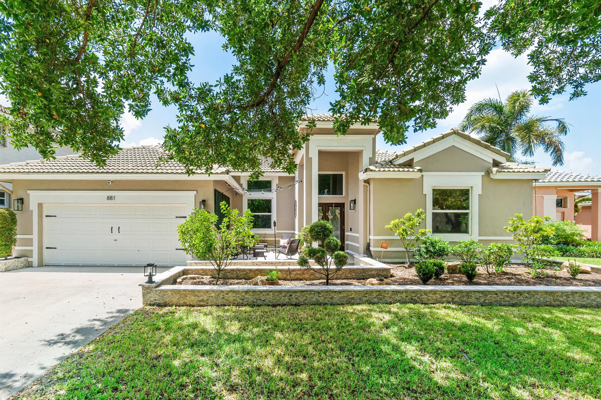 881 Crestview Circle, Weston, FL 33327