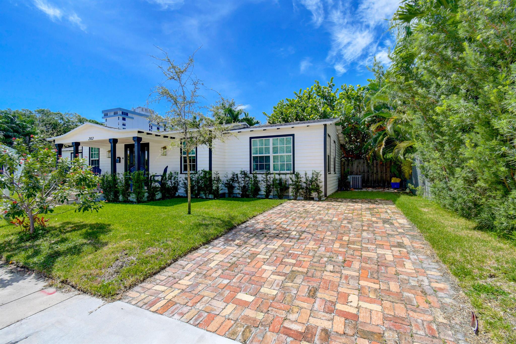 Photo 48 of 202 Lytton Court in West Palm Beach - MLS R10914364