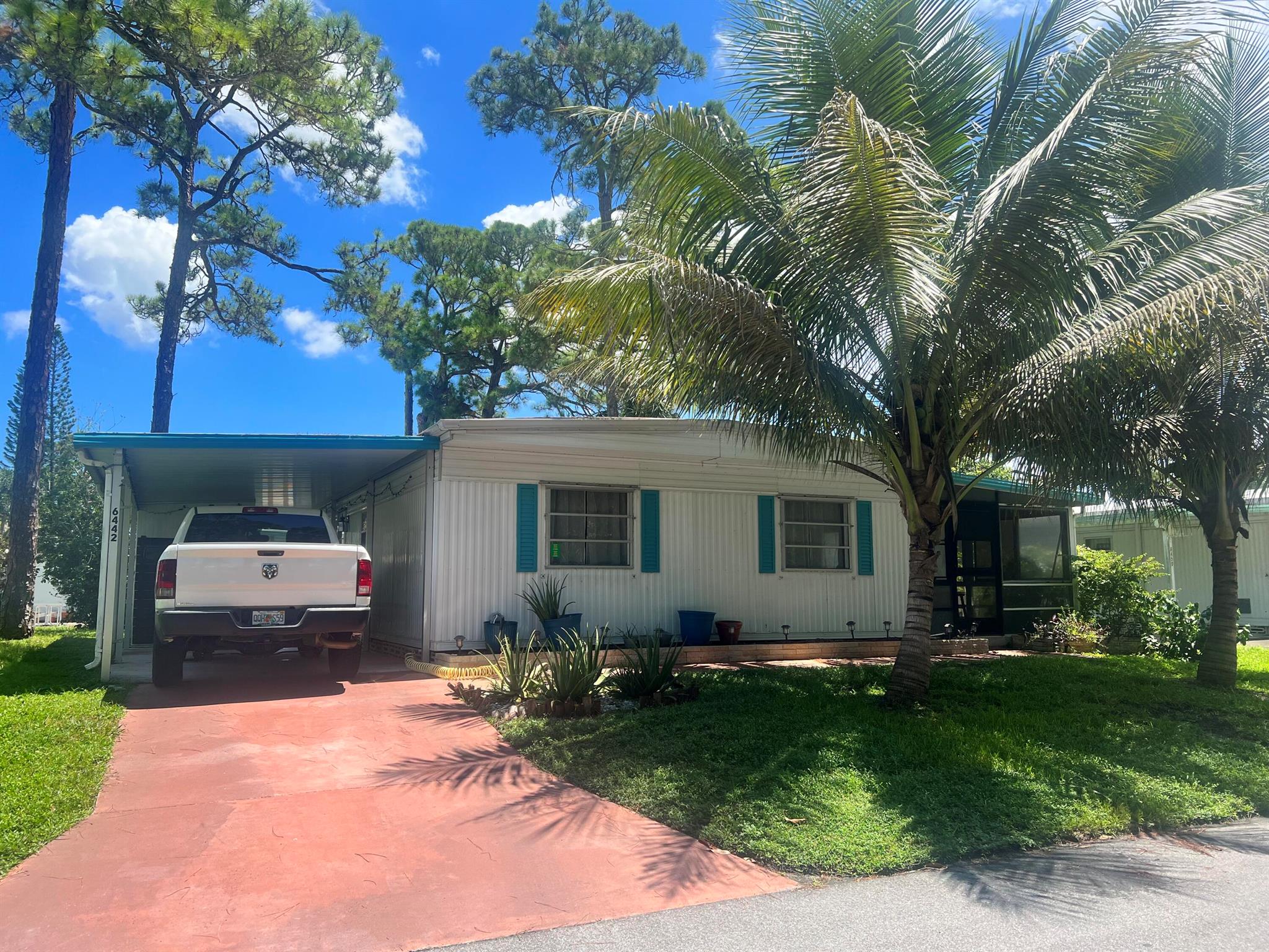 Photo 2 of home located at 6442 S Guava Lane, Lantana FL