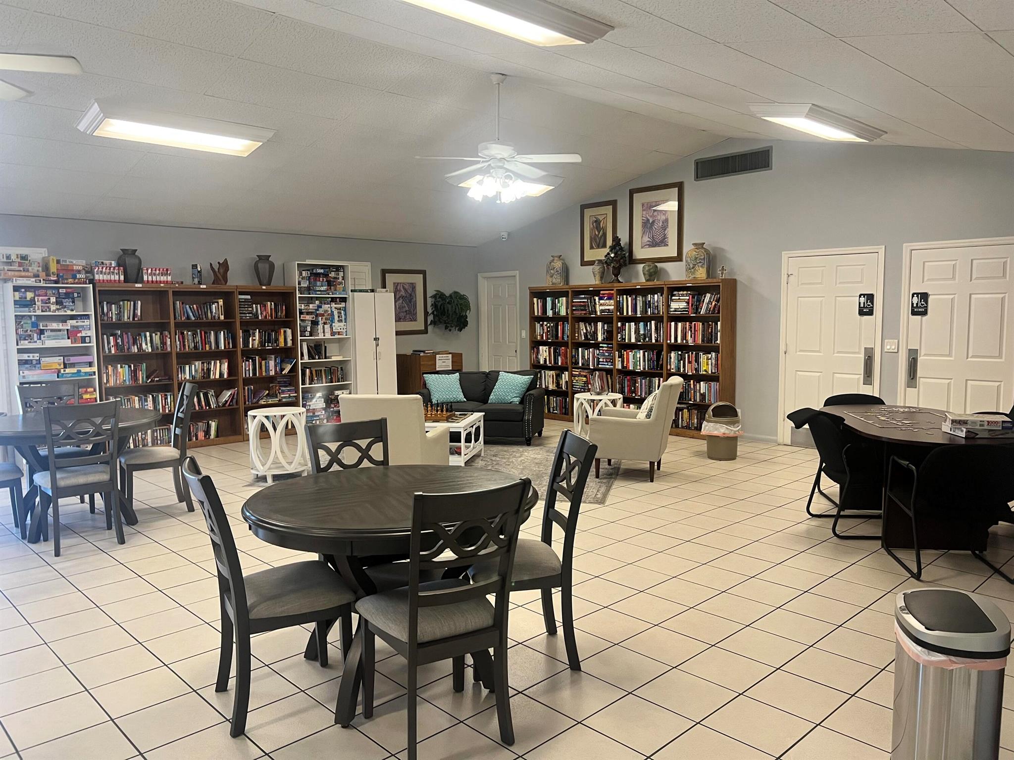Photo 37 of home located at 6442 S Guava Lane, Lantana FL