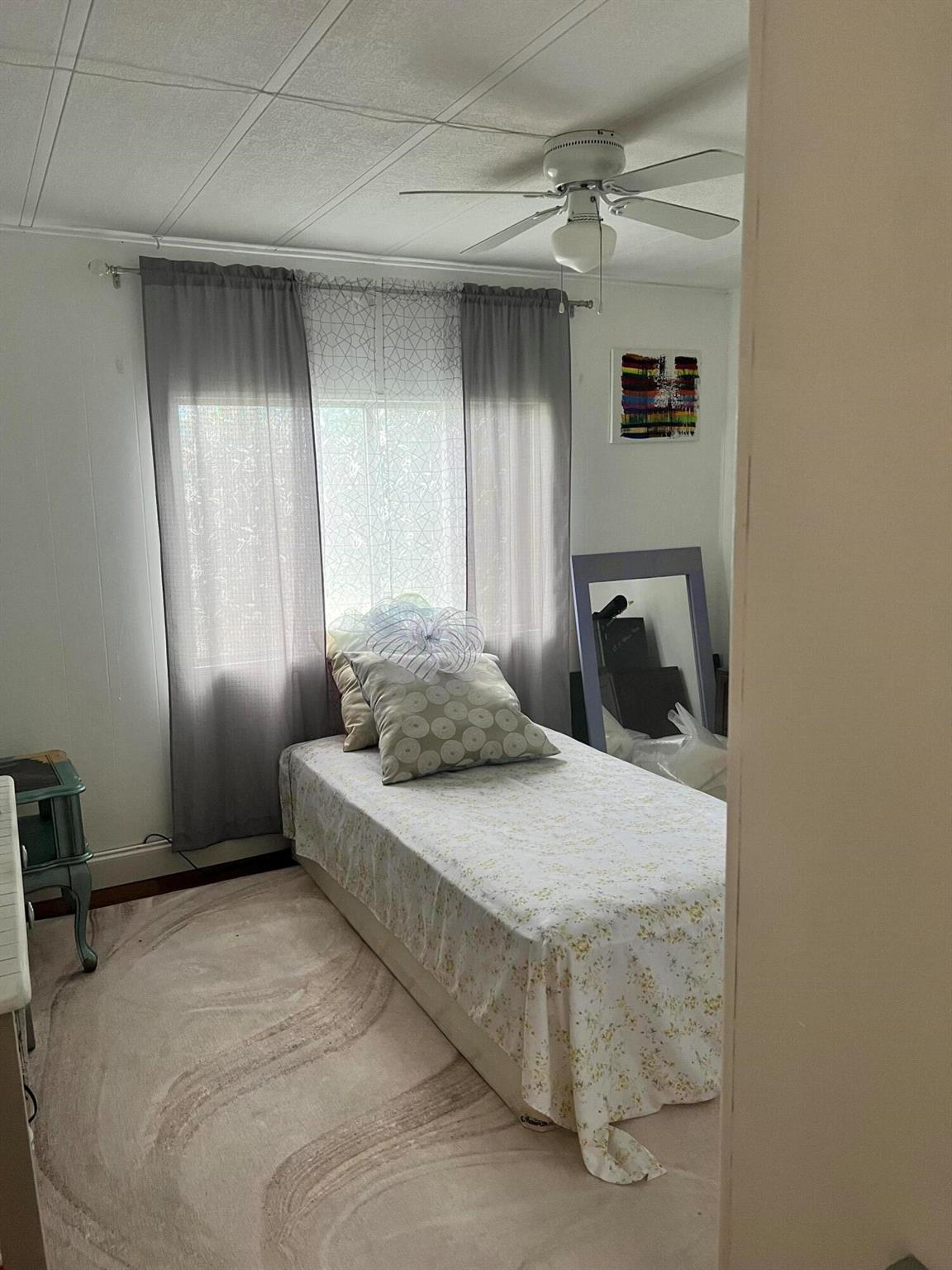 Photo 5 of home located at 6442 S Guava Lane, Lantana FL