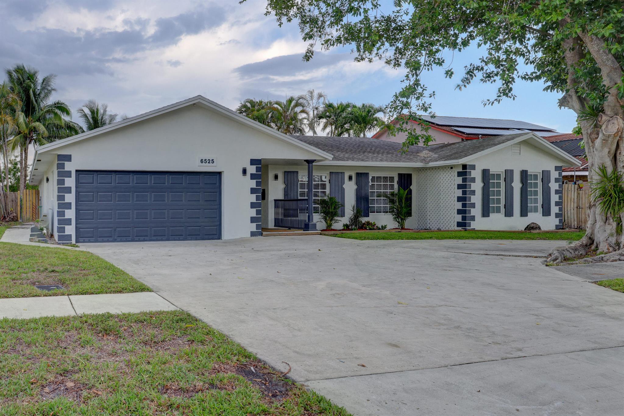 6525 NW 11th Street, Margate, FL 33063
