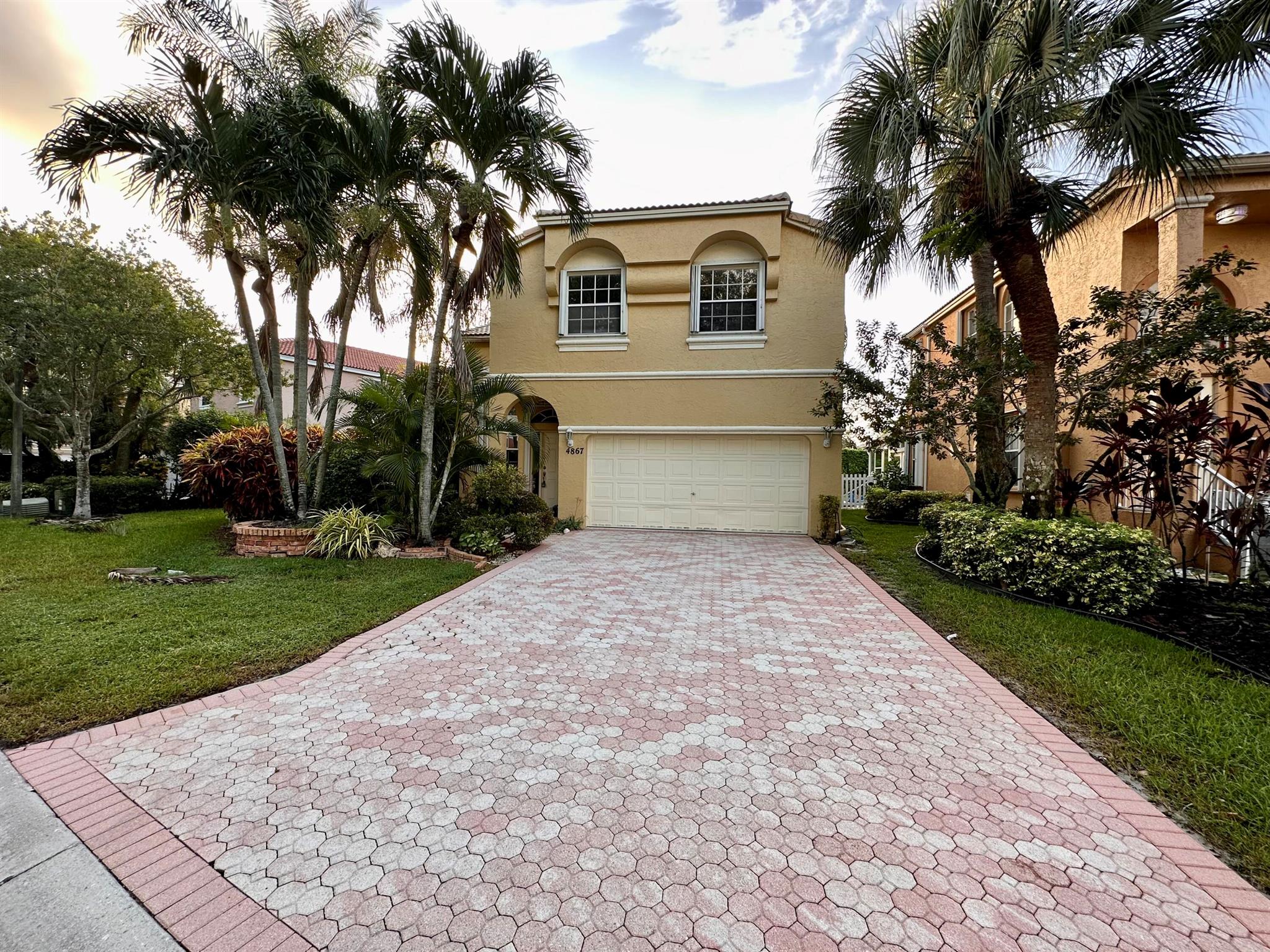 4867 NW 115th Avenue, Coral Springs, FL 33076