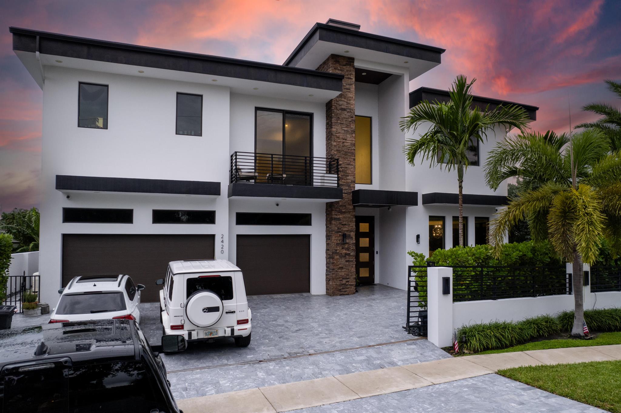 2420 NE 49th Street, Lighthouse Point, FL 33064