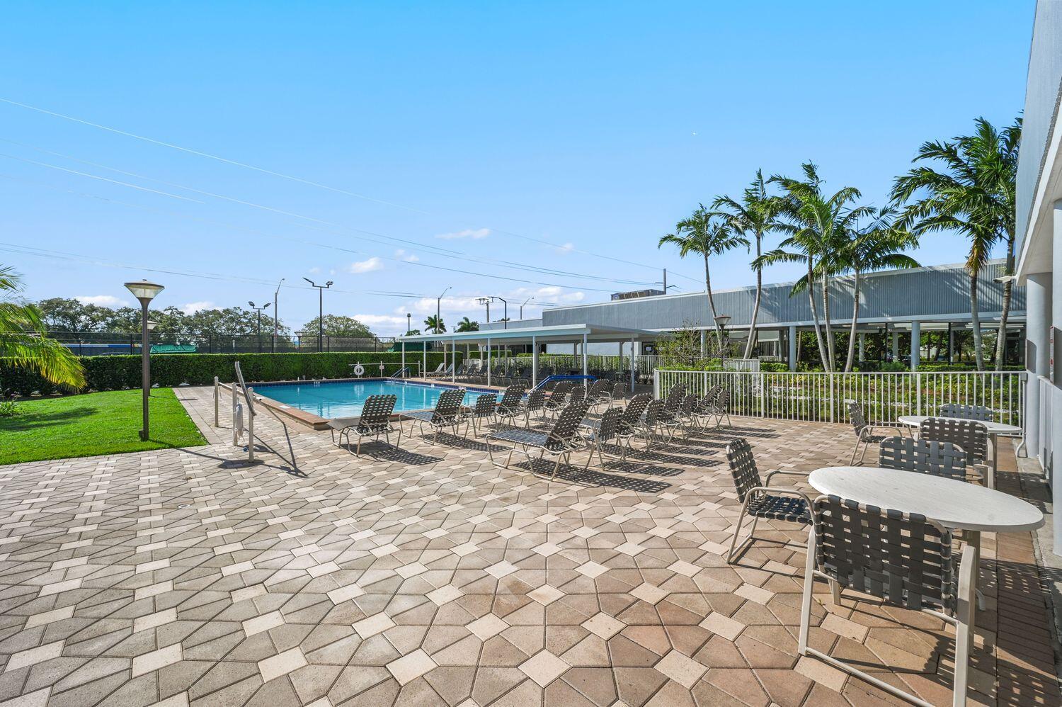 Photo 14 of home located at 370 Tilford Q 370, Deerfield Beach FL