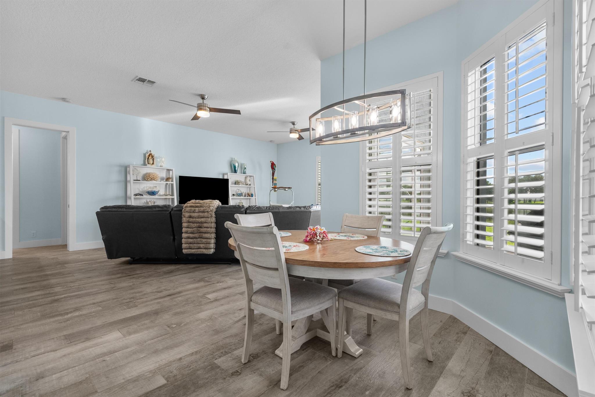 Photo 14 of home located at 127 NW Madison Court, Port St Lucie FL