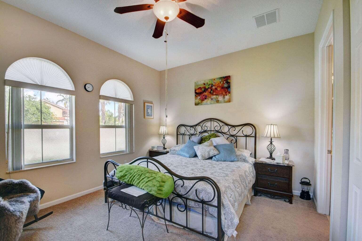 Photo 15 of home located at 2542 Vicara Court, Royal Palm Beach FL