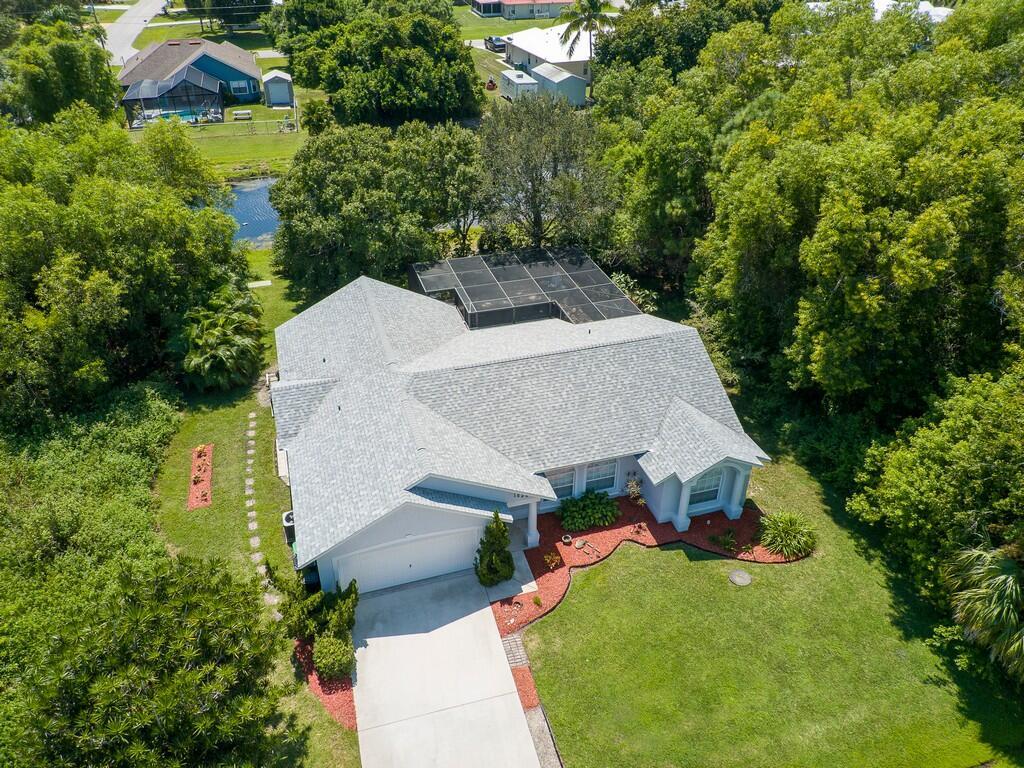 Photo 2 of home located at 1626 SE North Blackwell Drive, Port St Lucie FL
