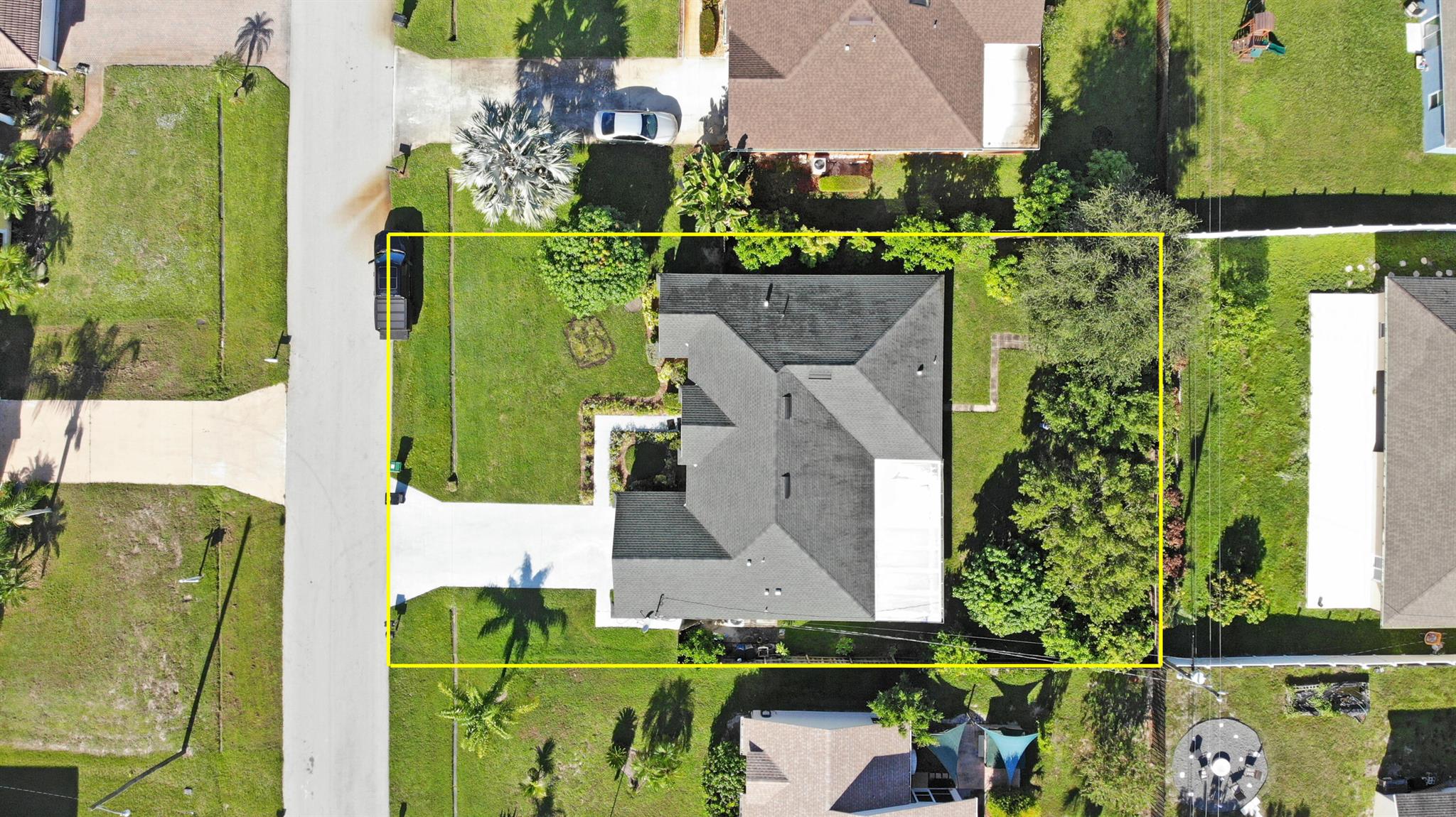 Photo 1 of home located at 621 SW Sarazen Avenue, Port St Lucie FL