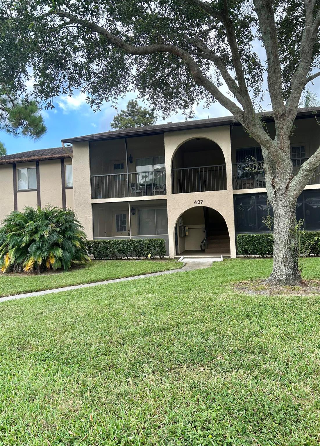 437 Pine Glen Lane A-1, Greenacres, FL 