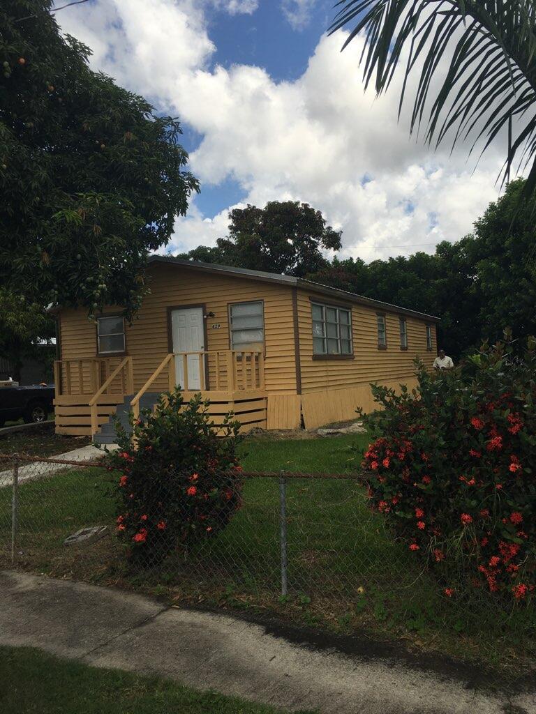 429 S Cocoanut Road, Pahokee, FL 