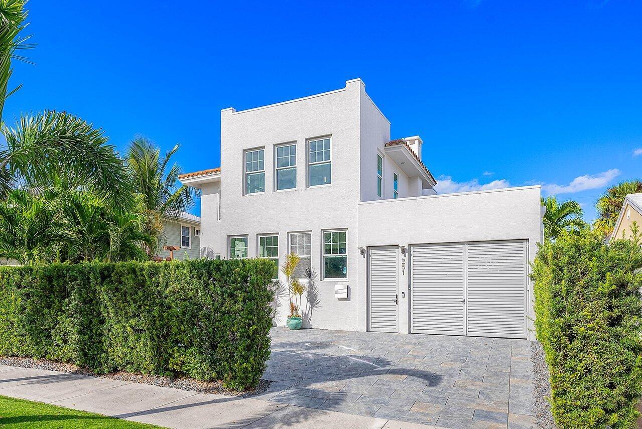 251 8th Street, West Palm Beach, FL 